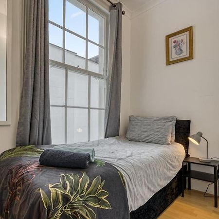 Cosy 2Br Retreat Near Paddington Station Apartamento Londres Exterior foto