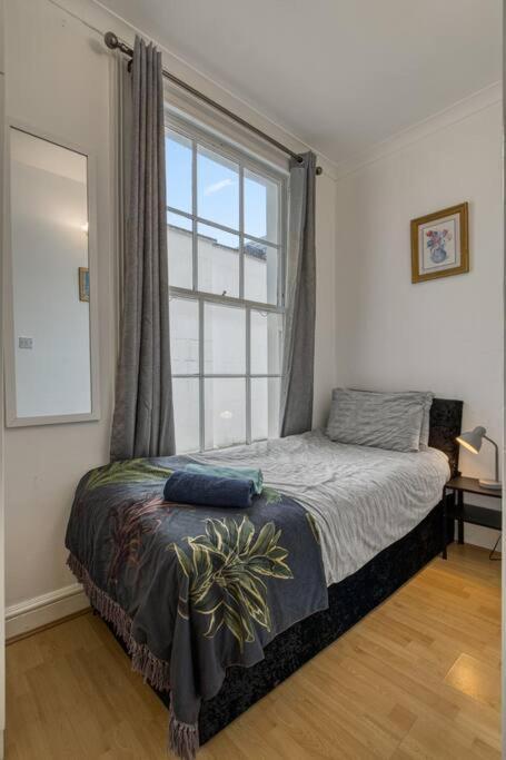 Cosy 2Br Retreat Near Paddington Station Apartamento Londres Exterior foto