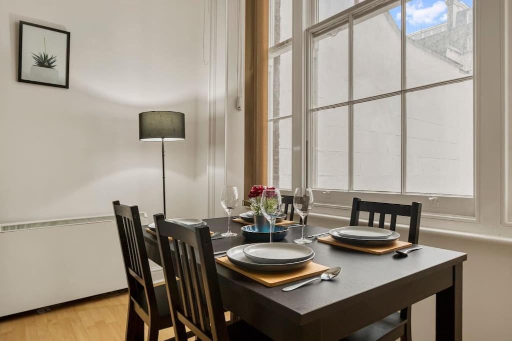 Cosy 2Br Retreat Near Paddington Station Apartamento Londres Exterior foto